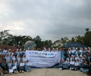 Program Studi Kimia ITB Kolaborasi dengan Komunitas Kimiawan Indonesia Jawa Barat dalam Menerapkan Ilmu Kimia di SMAN 30 Garut dan Warga Kecamatan Cihurip, Kabupaten Garut