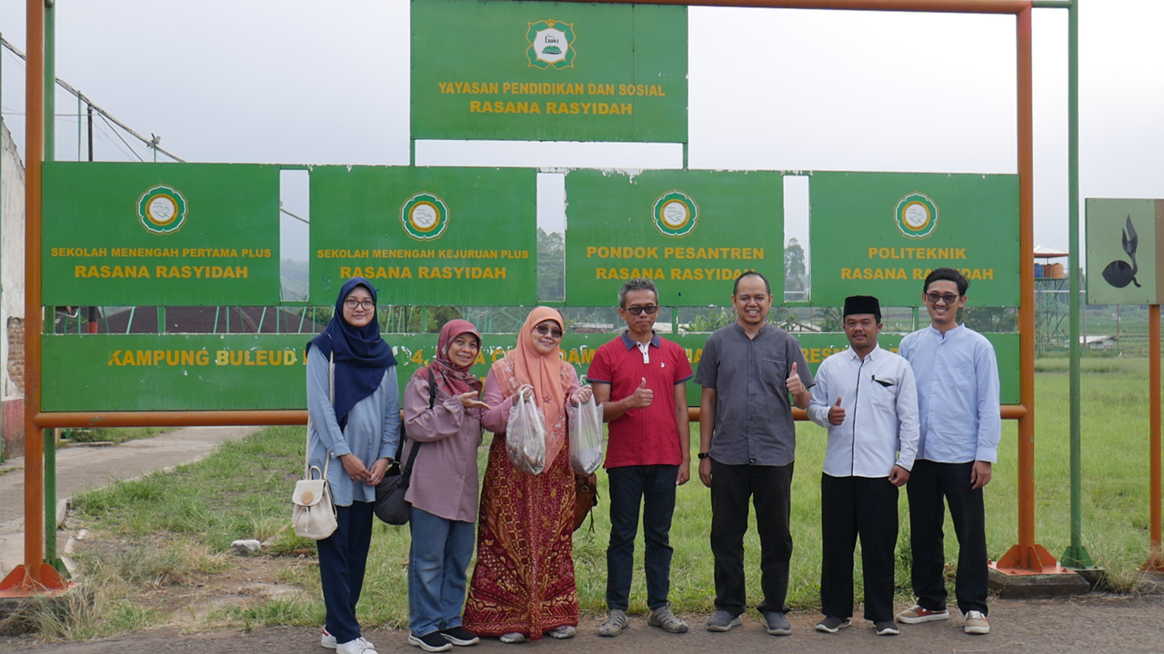 Pengembangan Modul Pembelajaran Terpadu “Kimia Minyak Atsiri” untuk Peningkatan Kompetensi Dasar Siswa di SMK Plus Rasana Rasyidah Garut