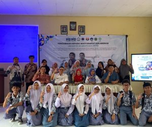 Tim Dosen dan Mahasiswa Prodi Kimia FMIPA ITB Berpartisipasi dalam Pengabdian Masyarakat Kolaborasi bersama Jurusan Kimia dari 5 Universitas Wilayah Jawa Barat dan Maluku-Maluku Utara memberikan Pelatihan Peningkatan Kompetensi Guru MGMP Kimia dan Siswa SMA Kota Ternate terkait Implementasi Pembelajaran Keilmuan Kimia